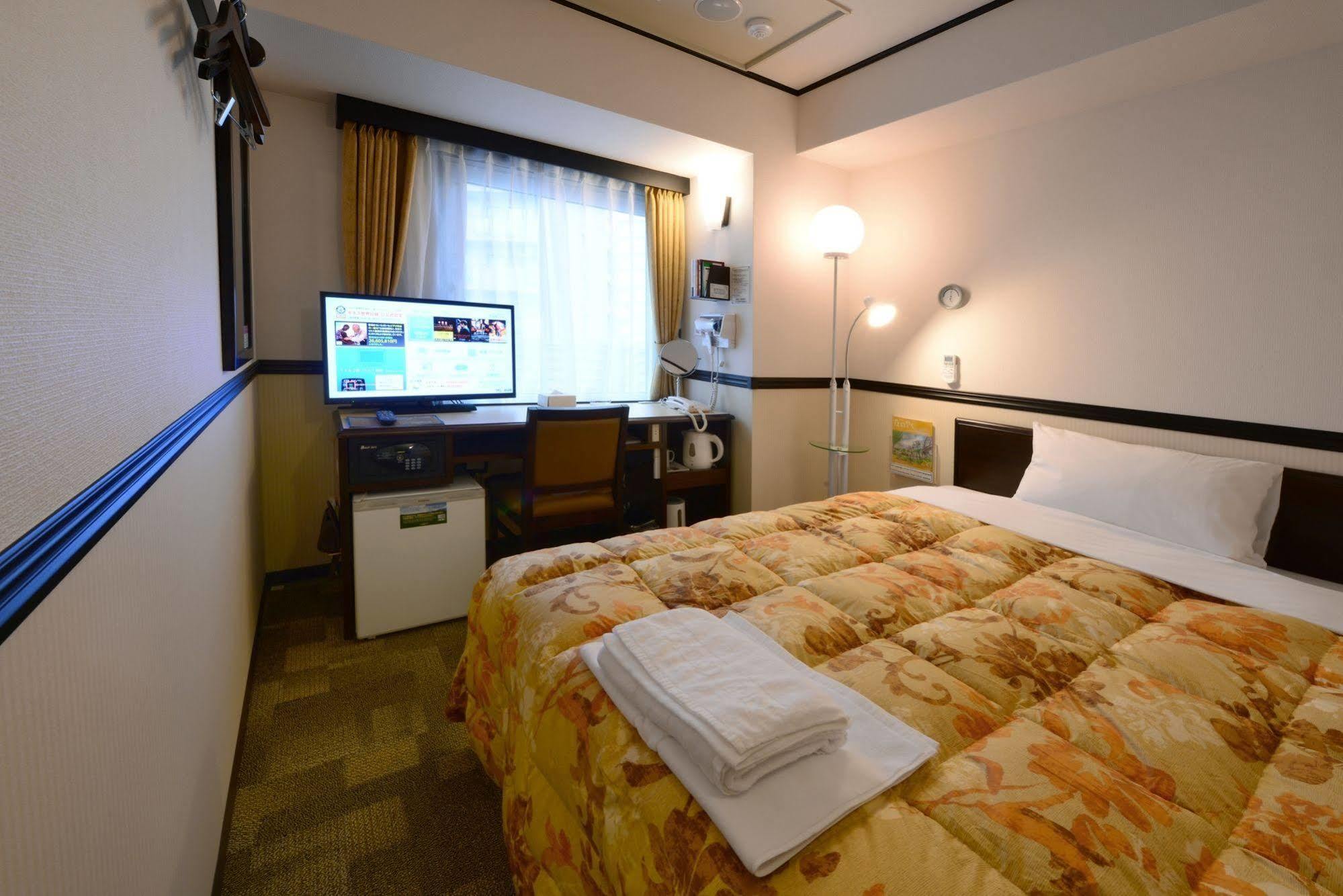 Toyoko Inn Shonan Hiratsuka Eki Kita Guchi No 2 Exterior foto