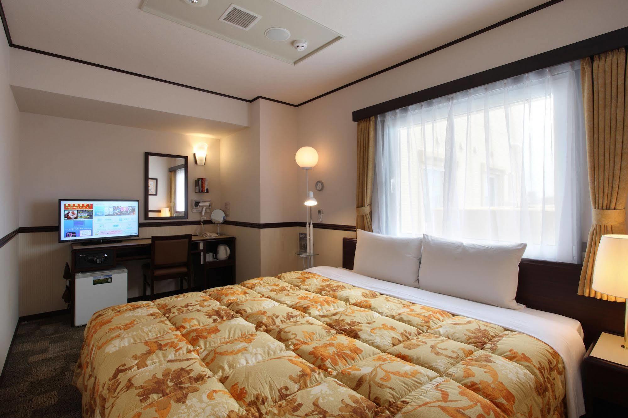 Toyoko Inn Shonan Hiratsuka Eki Kita Guchi No 2 Exterior foto
