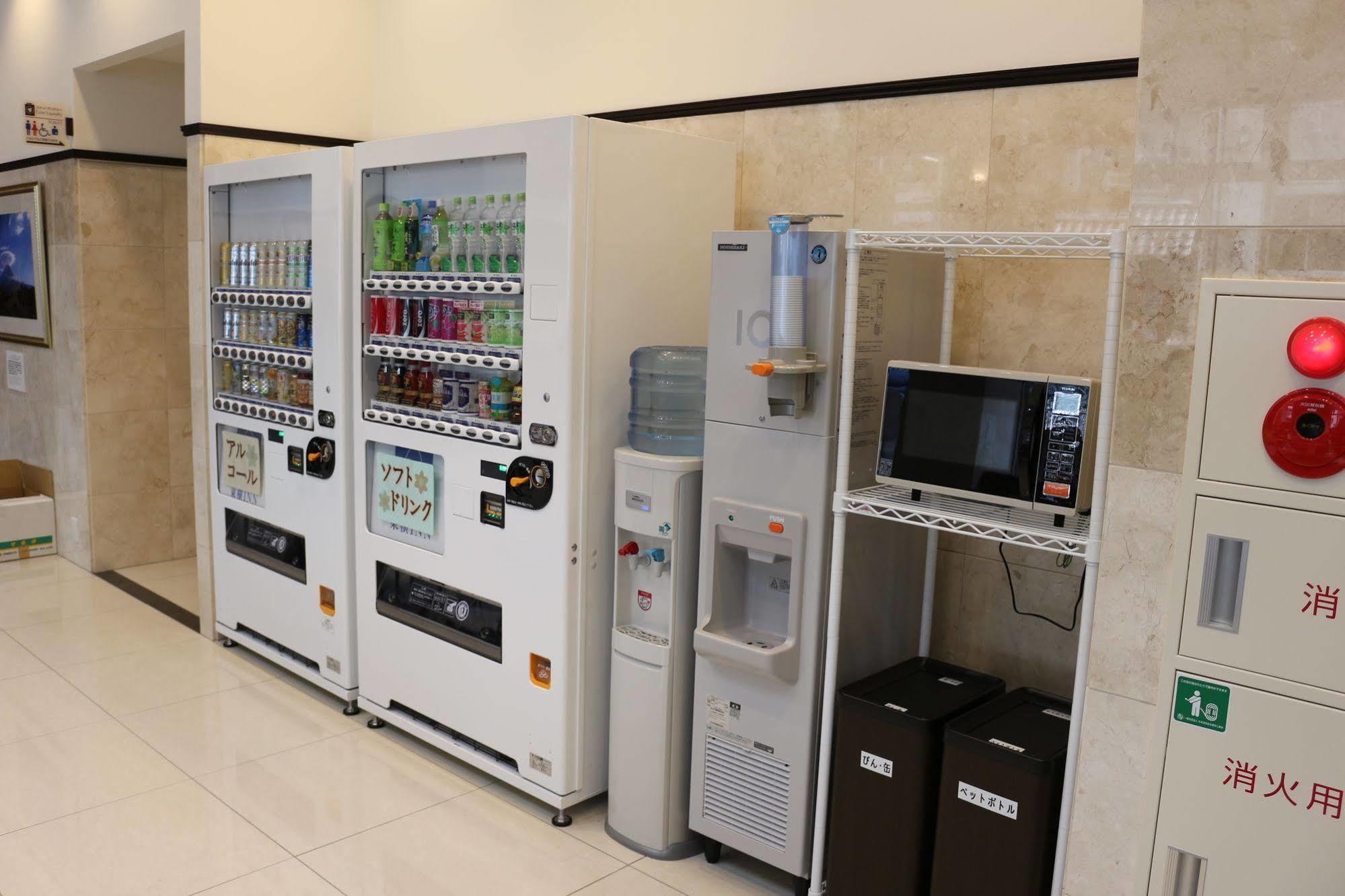 Toyoko Inn Shonan Hiratsuka Eki Kita Guchi No 2 Exterior foto